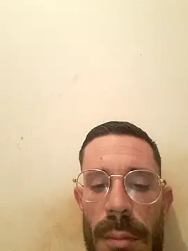 Snapshot of lolo7121 chatting on October 15, 2025, 10:32 pm lolo7121 online show from October 15, 2025, 10:32 pm