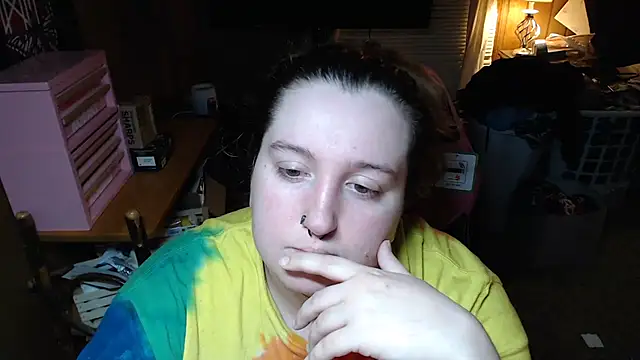 Snapshot of vanessraine chatting on February 19, 2026, 2:40 am vanessraine online show from February 19, 2026, 2:40 am