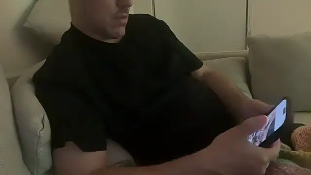 jamesgstsby22 online show from May 28, 2026, 12:02 pm