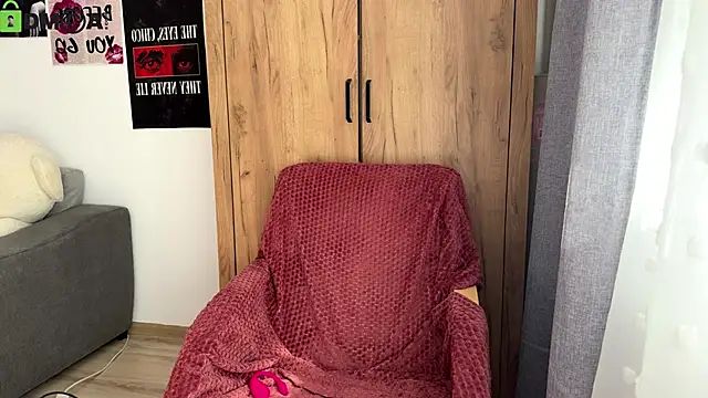 ScarlettSmithX online show from October 1, 2025, 11:16 am