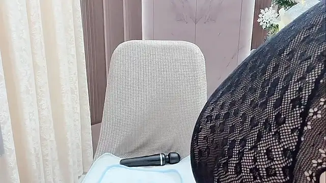 Snapshot of Shenlly chatting on December 14, 2025, 1:22 am Shenlly online show from December 14, 2025, 1:22 am