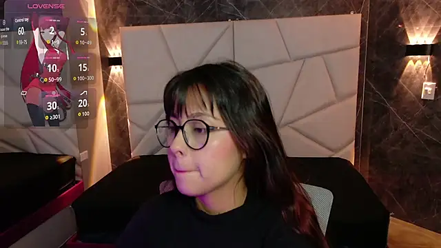 Snapshot of sophiaa_7 chatting on October 24, 2025, 11:17 am sophiaa 7 online show from October 24, 2025, 11:17 am