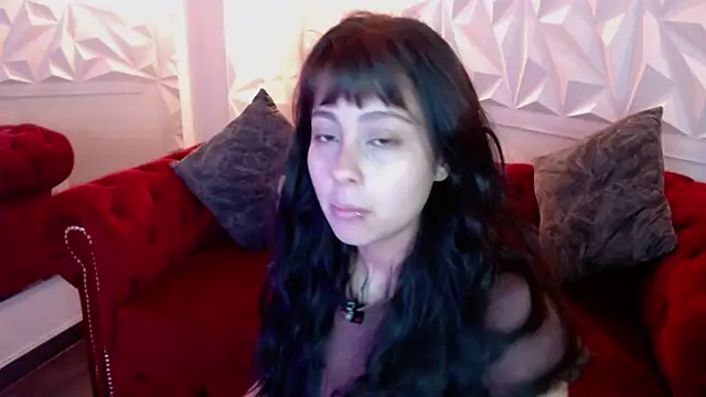 Snapshot of sophiaa_7 chatting on January 13, 2026, 12:43 pm sophiaa 7 online show from January 13, 2026, 12:43 pm