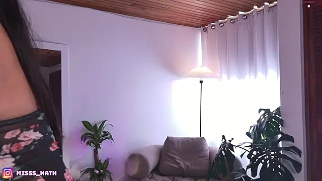 Nathaliakyte online show from April 2, 2026, 9:23 pm