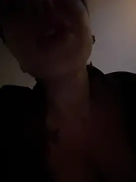 sexyanais online show from January 7, 2026, 9:06 pm