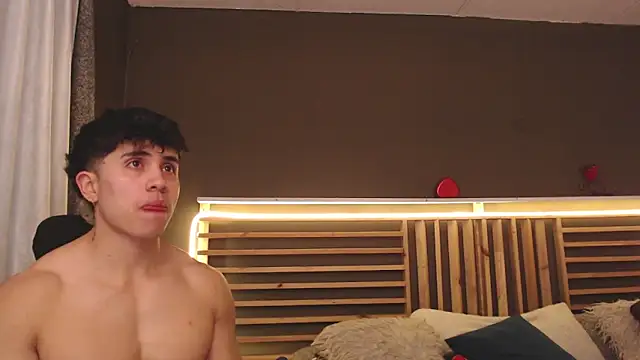 PaulEvens online show from December 16, 2025, 1:27 pm