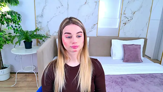 SweetyLicky online show from February 28, 2026, 4:30 pm