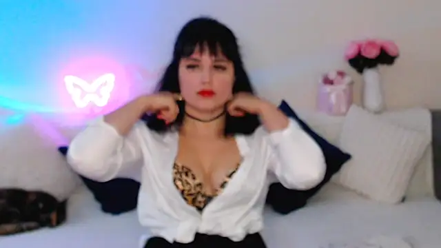 Snapshot of Bella_Hillss chatting on October 4, 2025, 6:06 pm Bella Hillss online show from October 4, 2025, 6:06 pm