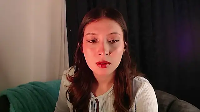 Snapshot of -Ivonny chatting on September 8, 2025, 9:47 pm -Ivonny online show from September 8, 2025, 9:47 pm