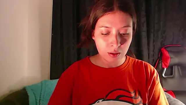 Snapshot of -Ivonny chatting on September 11, 2025, 11:27 pm -Ivonny online show from September 11, 2025, 11:27 pm