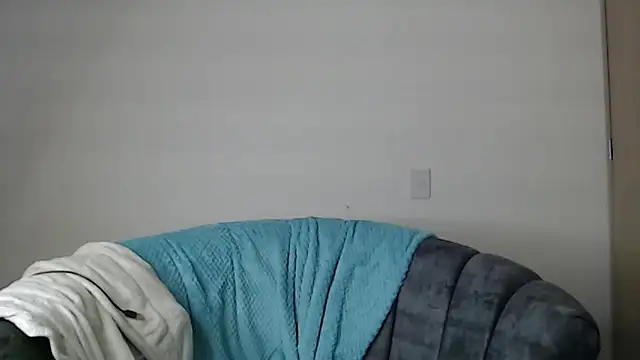 Snapshot of -Ivonny chatting on September 30, 2025, 10:59 pm -Ivonny online show from September 30, 2025, 10:59 pm