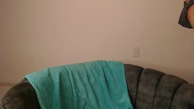 Snapshot of -Ivonny chatting on November 19, 2025, 10:54 pm -Ivonny online show from November 19, 2025, 10:54 pm