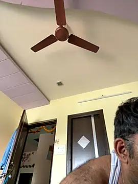 Snapshot of TELUGU-HYDDICK4u chatting on November 20, 2025, 9:31 am TELUGU-HYDDICK4u online show from November 20, 2025, 9:31 am