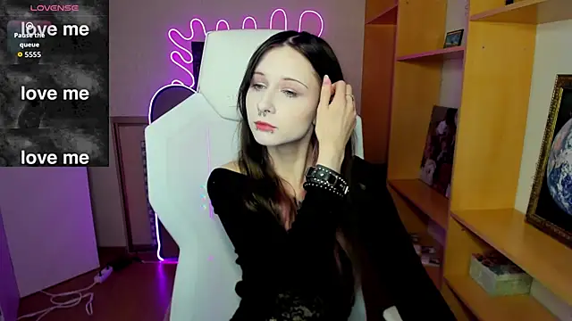 AmamiDark online show from November 4, 2025, 1:16 am