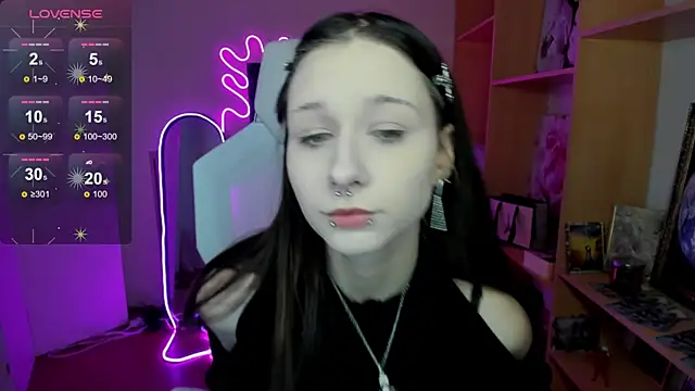 AmamiDark online show from November 13, 2025, 1:15 am