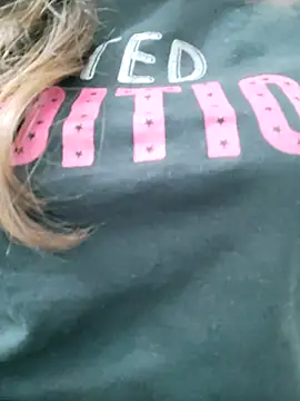 Snapshot of Kayna_Rawat chatting on October 31, 2025, 11:22 am Kayna Rawat online show from October 31, 2025, 11:22 am