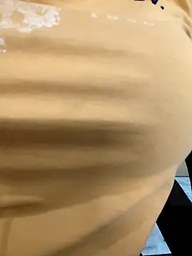 Snapshot of Kayna_Rawat chatting on November 20, 2025, 12:16 pm Kayna Rawat online show from November 20, 2025, 12:16 pm