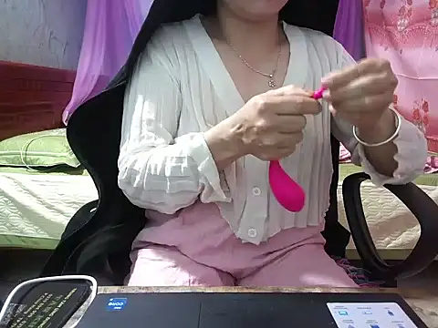 Snapshot of Xue_weng chatting on February 11, 2026, 12:37 am Xue weng online show from February 11, 2026, 12:37 am