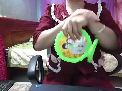 Snapshot of Xue_weng chatting on February 13, 2026, 1:01 am Xue weng online show from February 13, 2026, 1:01 am
