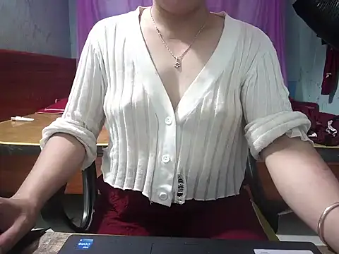 Snapshot of Xue_weng chatting on May 24, 2026, 4:01 pm Xue weng online show from May 24, 2026, 4:01 pm