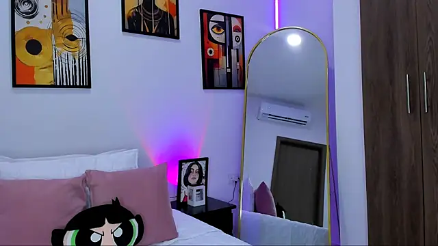 Snapshot of Valkyrie_sky chatting on November 6, 2025, 4:24 am Valkyrie sky online show from November 6, 2025, 4:24 am