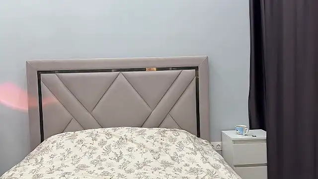 Snapshot of Wow_Akemi chatting on November 18, 2025, 8:08 am Wow Akemi online show from November 18, 2025, 8:08 am