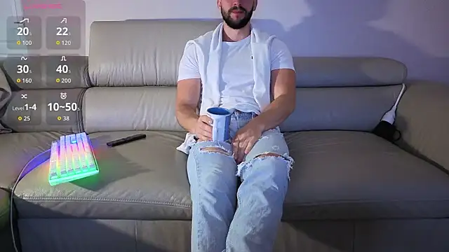 Snapshot of boiteasex chatting on April 16, 2026, 4:13 am boiteasex online show from April 16, 2026, 4:13 am