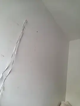 iamlalamilano online show from March 13, 2026, 2:23 pm