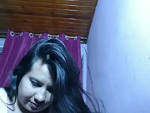 Snapshot of nina_kisslove chatting on November 6, 2025, 11:15 pm nina kisslove online show from November 6, 2025, 11:15 pm