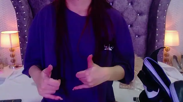 RavenLove  online show from November 6, 2025, 7:26 pm