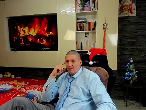 SpartacusDaddy48 online show from January 5, 2026, 5:49 pm