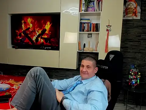 SpartacusDaddy48 online show from January 10, 2026, 11:31 pm