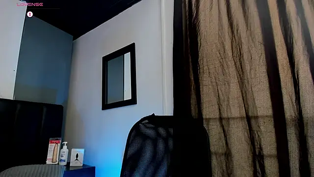 Snapshot of Maximo_Wolff chatting on October 2, 2025, 8:05 pm Maximo Wolff online show from October 2, 2025, 8:05 pm