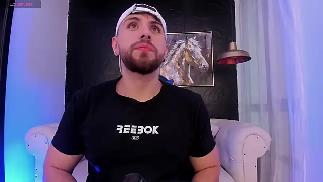 Snapshot of Maximo_Wolff chatting on October 9, 2025, 8:07 pm Maximo Wolff online show from October 9, 2025, 8:07 pm