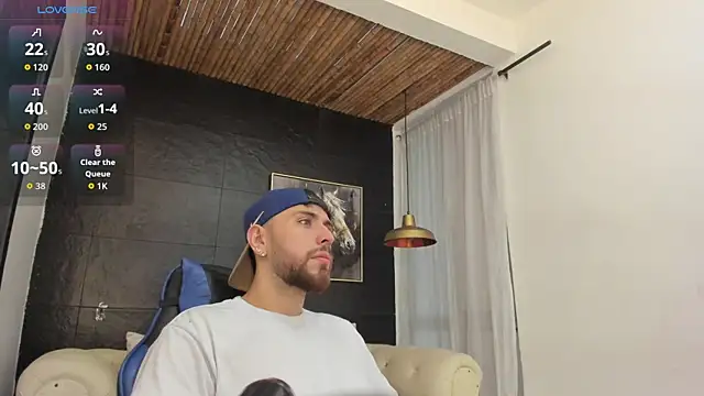 Snapshot of Maximo_Wolff chatting on October 21, 2025, 8:09 pm Maximo Wolff online show from October 21, 2025, 8:09 pm