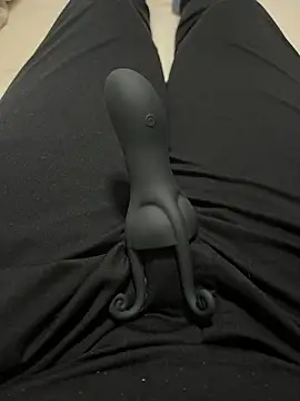 Snapshot of I_SHO0106 chatting on December 3, 2025, 10:24 am I SHO0106 online show from December 3, 2025, 10:24 am