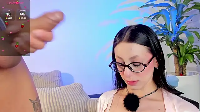 Scarlett Jackson2 online show from February 9, 2026, 6:39 am