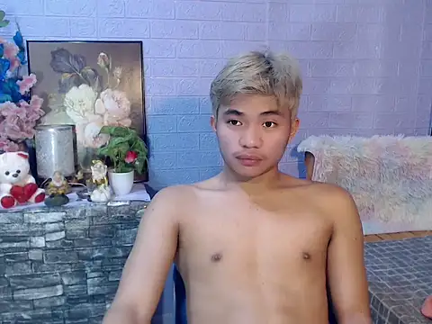 Snapshot of mostwantedtwink chatting on May 11, 2026, 10:43 am mostwantedtwink online show from May 11, 2026, 10:43 am