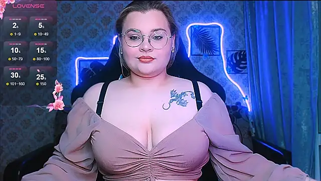 InLoveWithLife26 online show from May 27, 2026, 7:55 pm