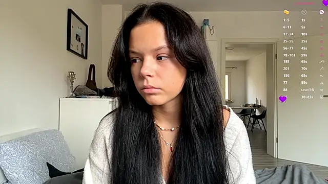 MaydaCornwall online show from November 7, 2025, 8:03 am