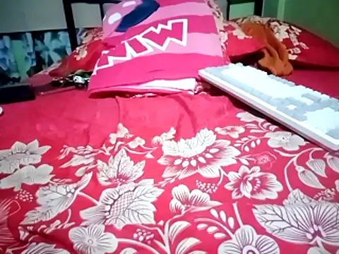 ashley kimxx online show from February 12, 2026, 10:05 pm