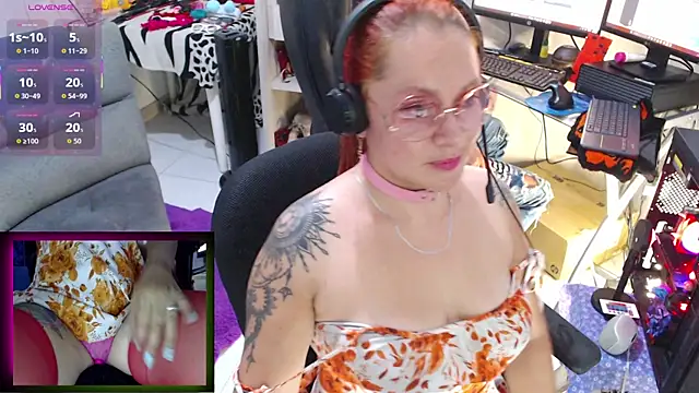 leidydi223 online show from October 16, 2025, 1:28 am