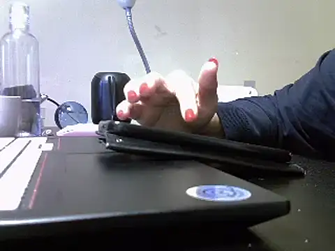 ITALIANASISIXX online show from February 25, 2025, 7:31 am