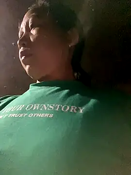 Snapshot of Lai005 chatting on September 19, 2025, 10:43 pm Lai005 online show from September 19, 2025, 10:43 pm