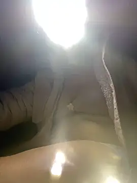 Snapshot of Lai005 chatting on December 17, 2025, 2:12 pm Lai005 online show from December 17, 2025, 2:12 pm