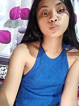 Snapshot of xxxleora_xx chatting on February 1, 2026, 2:59 pm xxxleora xx online show from February 1, 2026, 2:59 pm