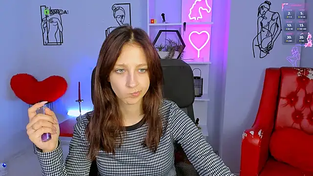 lau ra queen online show from September 10, 2025, 9:31 am