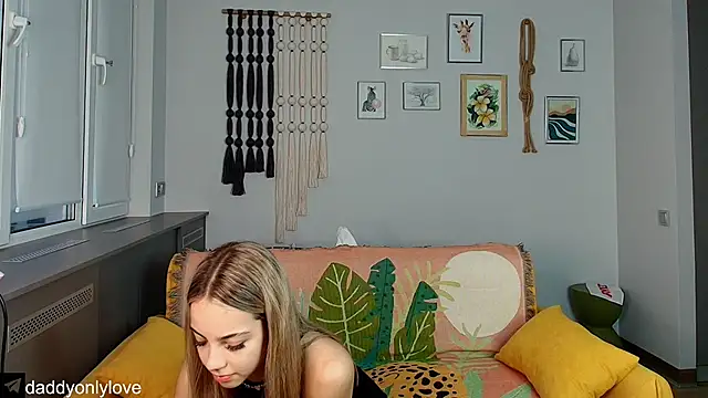 daddyonlyloveme online show from September 10, 2025, 8:20 pm