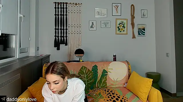 daddyonlyloveme online show from September 27, 2025, 8:03 pm