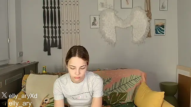 daddyonlyloveme online show from December 17, 2025, 9:10 pm